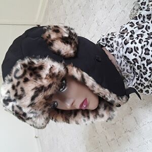 SCALA Classics Leopard Faux fur trapper hat NWOT